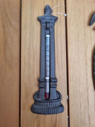 Thermometer Brunnen